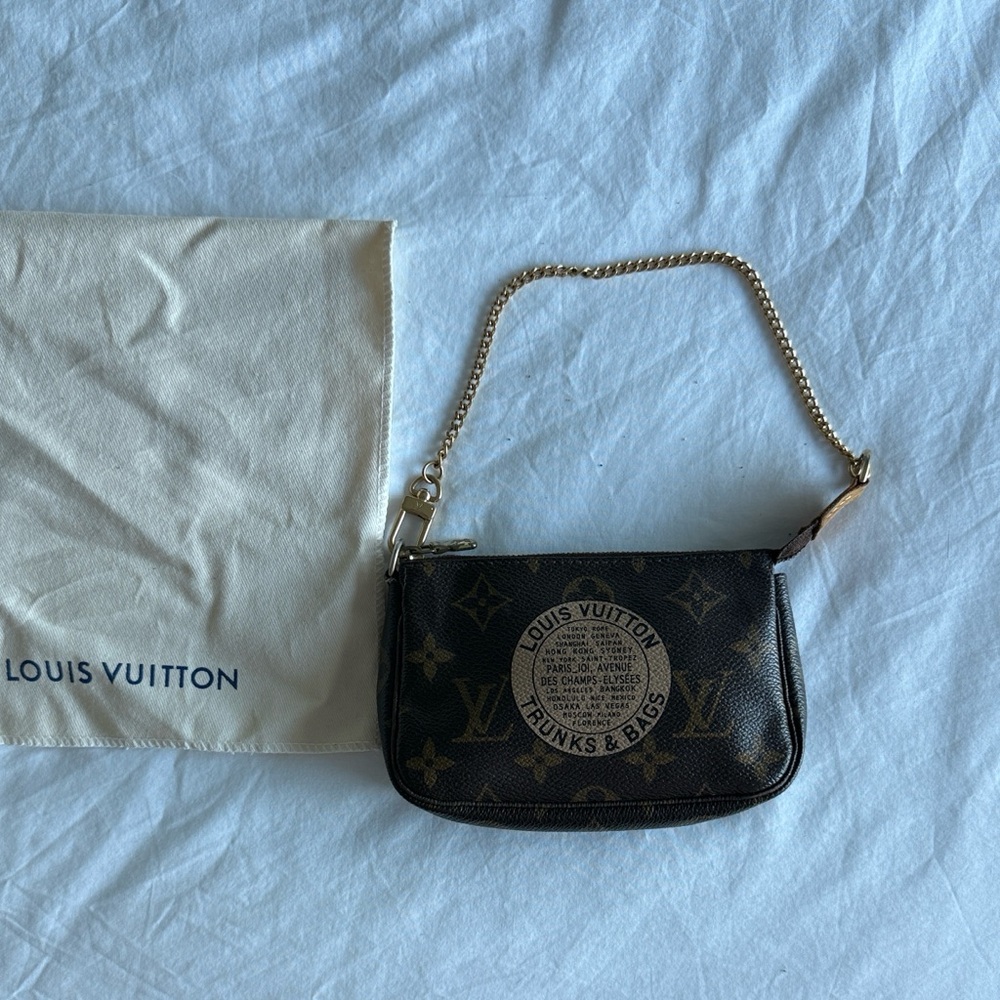 Louis Vuitton mini pochette special edition
